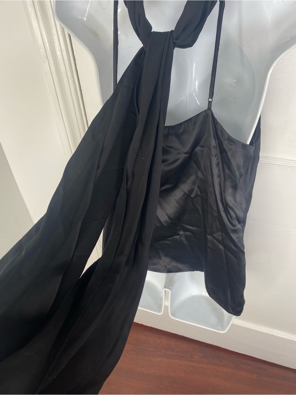 L'AGENCE NWT Rivera Black Silk Satin Cape-Effect Crepe De Chine Halter Top - Picture 7 of 14